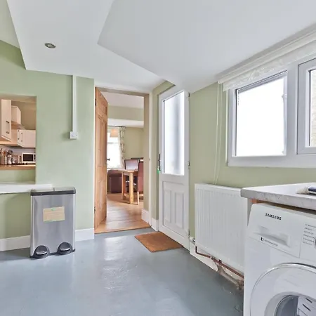 Vine Tree Semesterbostad